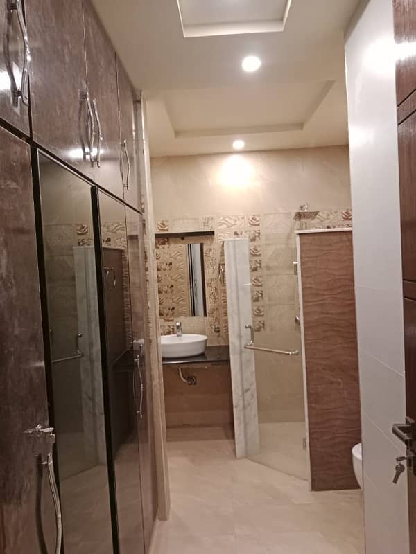 14 Marla Lavish Bungalow for Rent in State Life | Grab Now 10