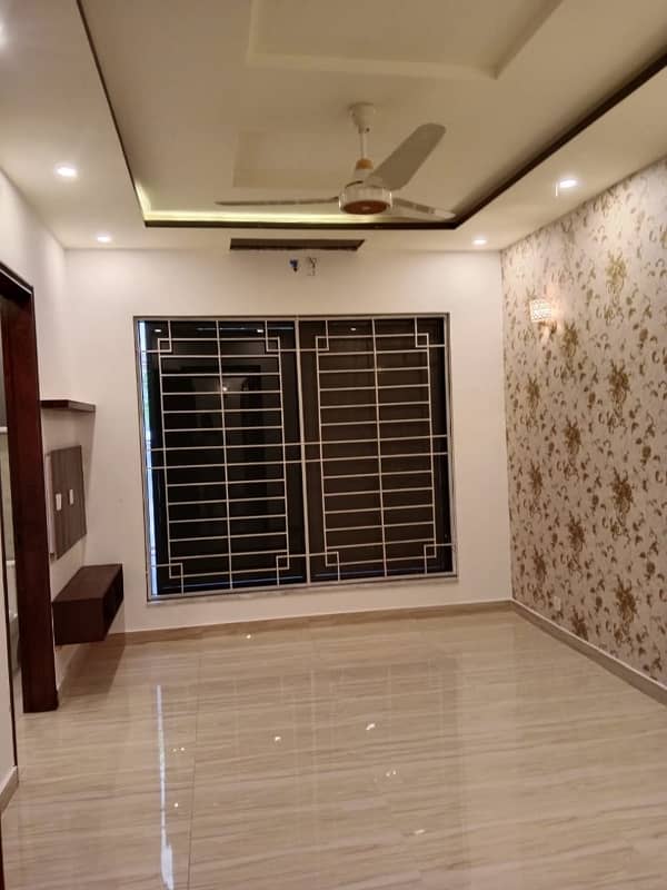 14 Marla Lavish Bungalow for Rent in State Life | Grab Now 14