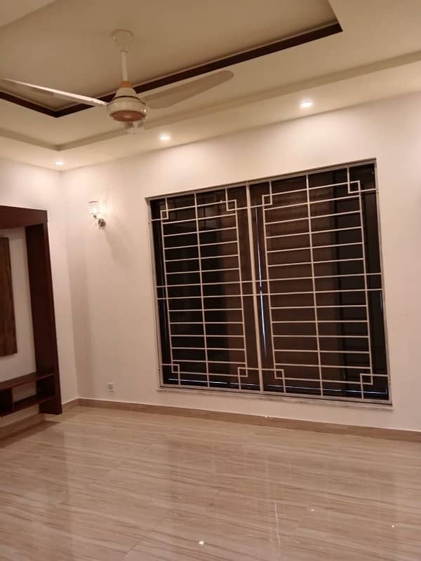 14 Marla Lavish Bungalow for Rent in State Life | Grab Now 17