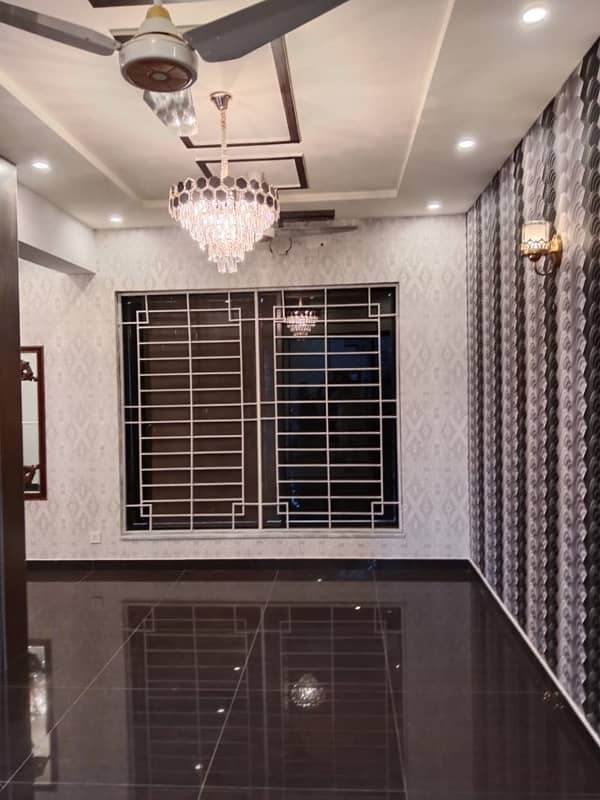 14 Marla Lavish Bungalow for Rent in State Life | Grab Now 19