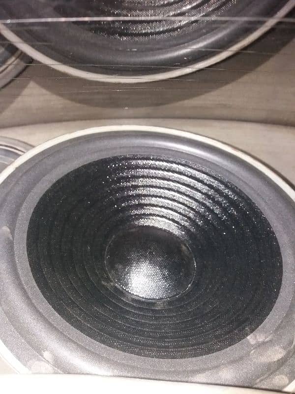 10inch 2woofer speakers 10/10 condition 0