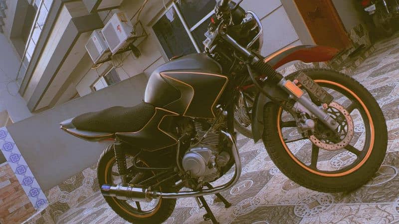 Yamaha YBR 125 6