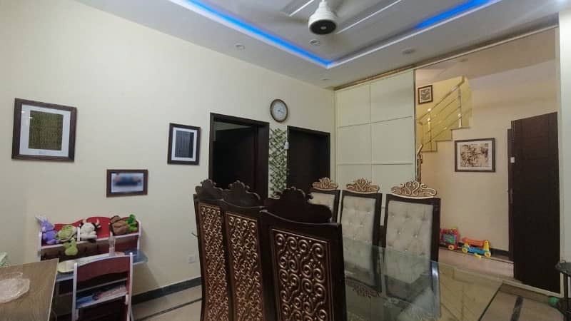 FURNISHED Gorgeous 5 Marla Corner House For sale In Block C, Bahria Orchard 10