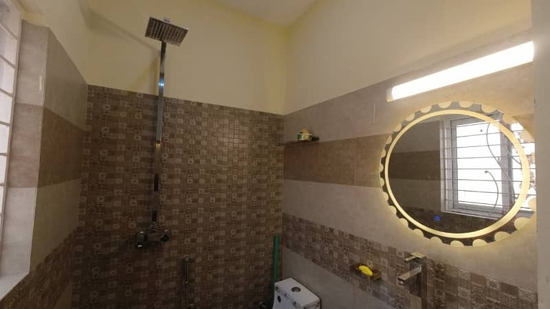 FURNISHED Gorgeous 5 Marla Corner House For sale In Block C, Bahria Orchard 36