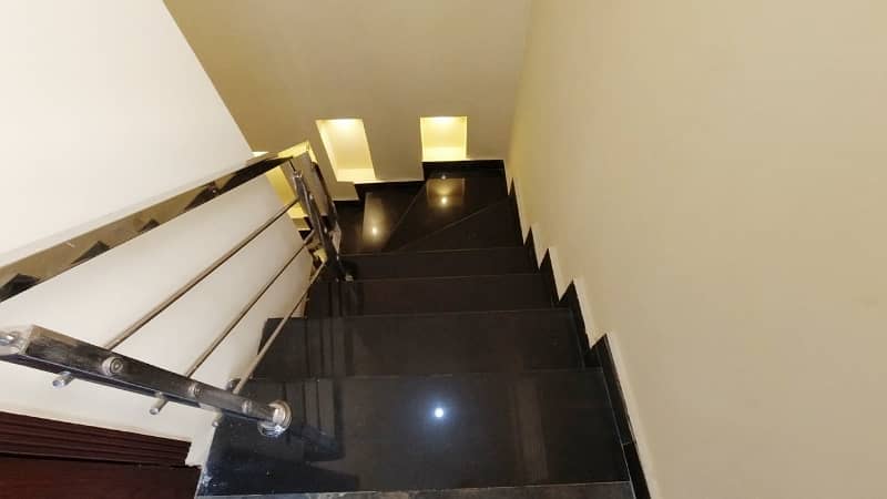 FURNISHED Gorgeous 5 Marla Corner House For sale In Block C, Bahria Orchard 47