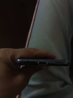 Samsung galaxy s10e 6/128 non pta hai 10/8 condition