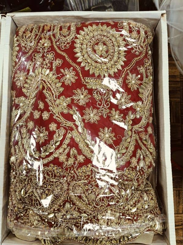 it's new bridal lehnga for sale argent very good condition 3