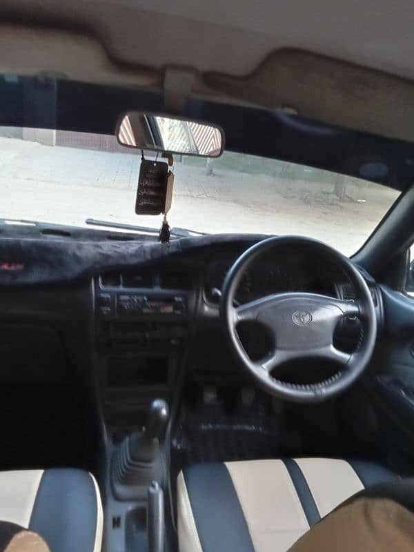 Toyota Corolla indus XE-G 1999 9