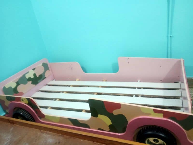 zubaidas single car bed 1