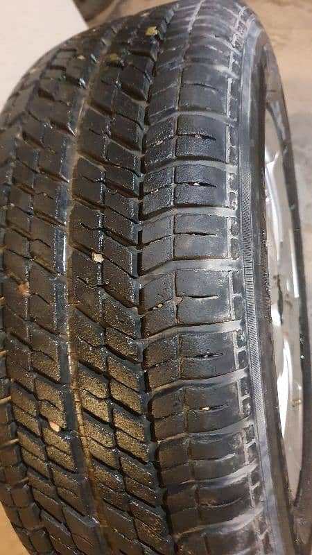 rim 14 tyre 185.65. 14 (new condition) 11