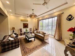 2 KANAL HOUSE FOR SALE DHA PHASE 1 HOT LOCATION OWNER BUILT HOUSE IDEAL LOCATION. 0