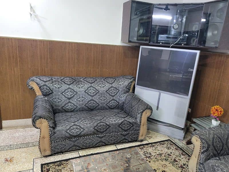 sofa set new condition 2