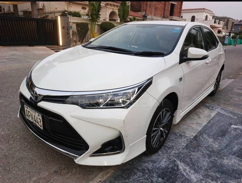 Toyota Corolla Altis 2021 4