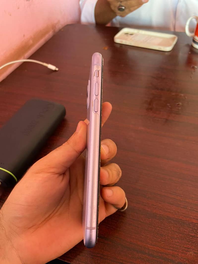 Iphone 11 64gb Non PTA 2