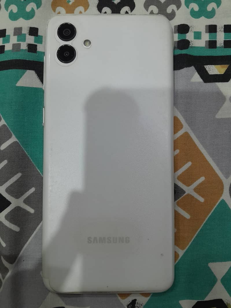 Samsung Galaxy A04 1