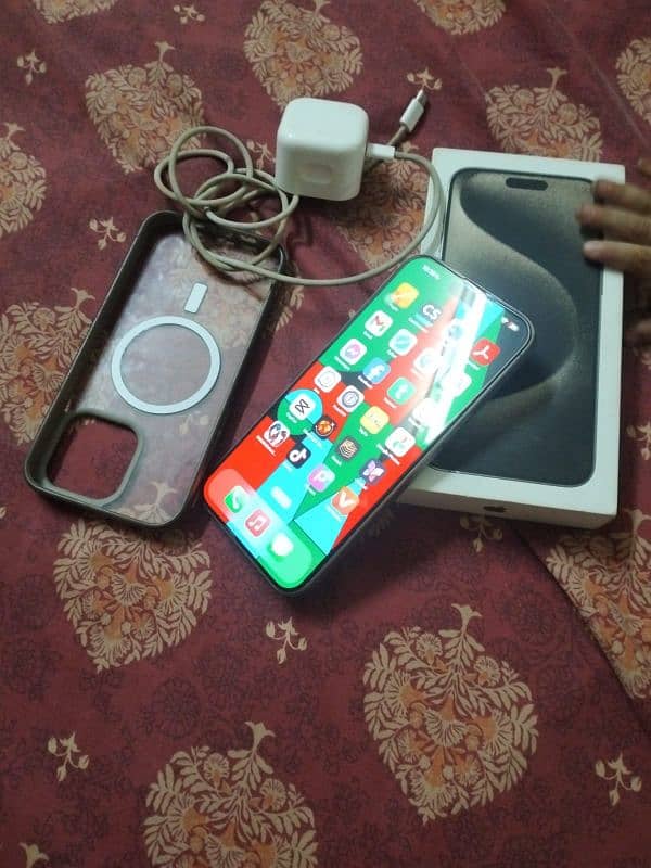 urgently iPhone 15 Pro Max for sale 2