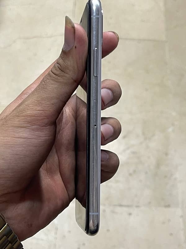 iphone x 256 GB pta approved 4