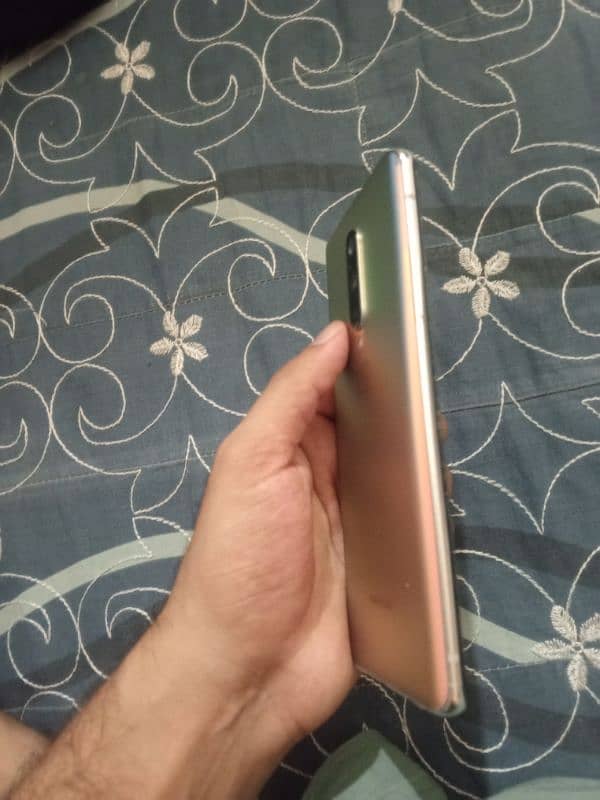 one plus 8 good condition 10 by 10 all ok 3