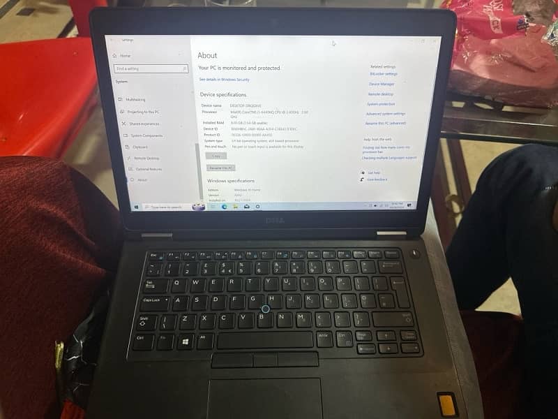 Dell Laptop 3