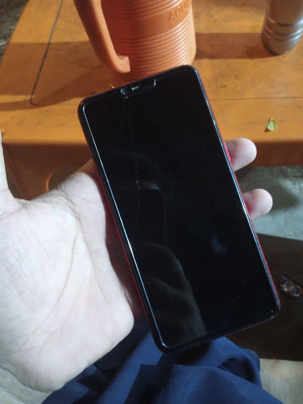 ASSLAM O ALIKUM IAM SELLING MY OPPO A3S condition 10/8 l 4