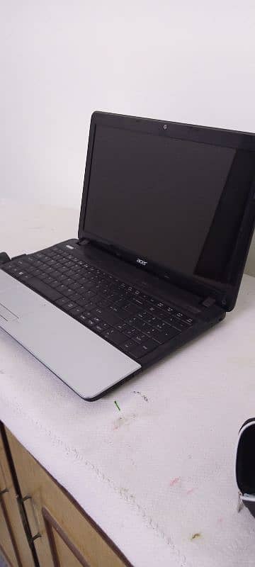 Laptop acer i5 323 Intel 10