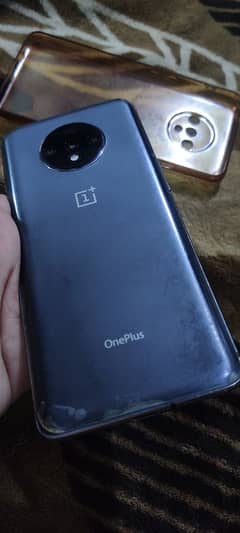 OnePlus 7t , One Plus 7t  8/128 lush condition Dual sim PTA approved. 0