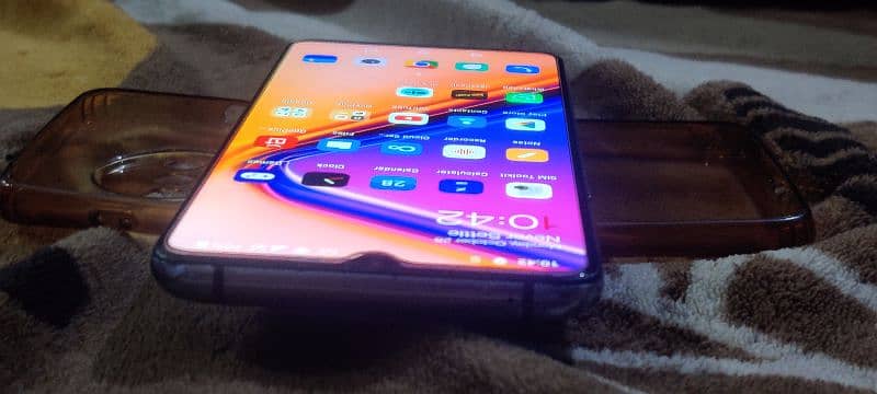 OnePlus 7t , One Plus 7t  8/128 lush condition Dual sim PTA approved. 1