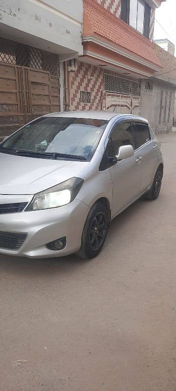 Toyota Vitz 2011 2