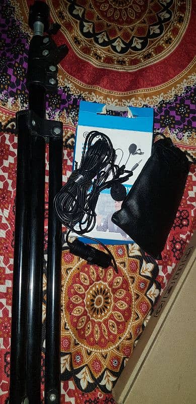 Boya M1 Microphone & Tripod with ring light Absolute New Condition 4