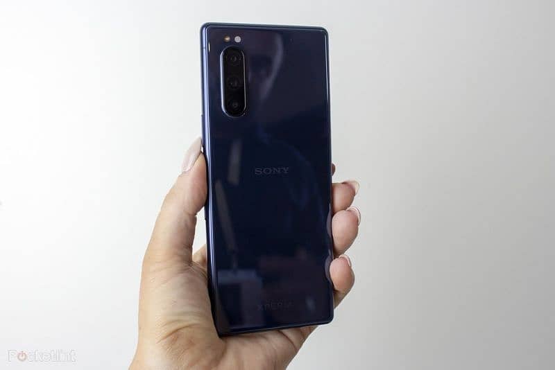 Sony Xperia 5 0