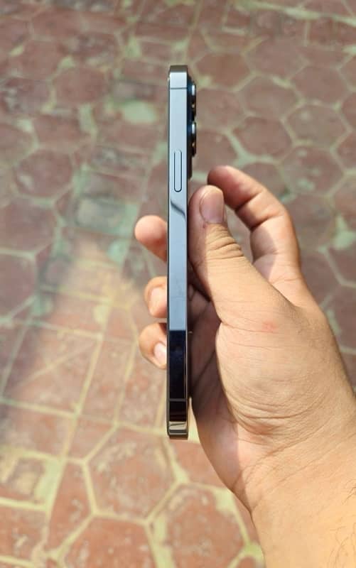 iPhone 13 Pro Max _ 128GB - *Pta Approved* 7