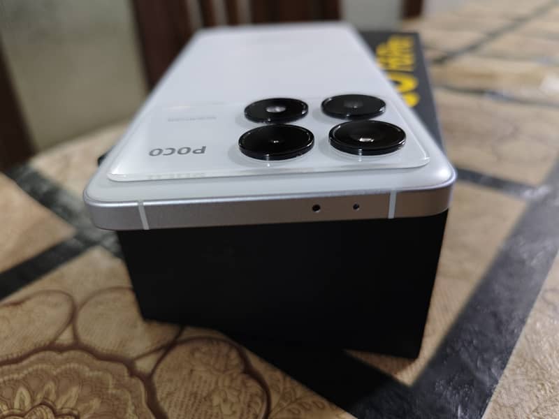 Poco f6 pro 10.10 white 12/512gb 10 month warranty box acss al realme 5