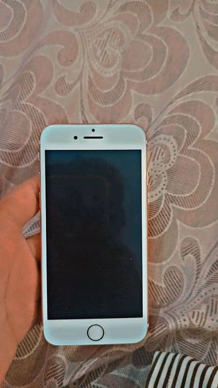 Iphone 7 128gb bypass golden colour 2