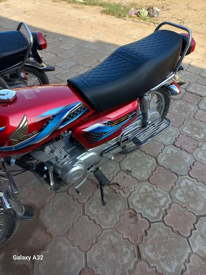 Honda  125 model2023/24 4