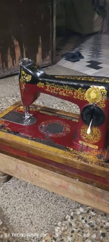 sewing machine medium condition for sale urgent 6