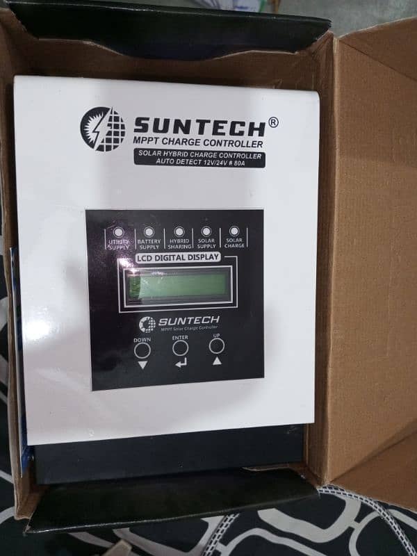 sun tech hybrid mppt charge controller 80A 12v 0