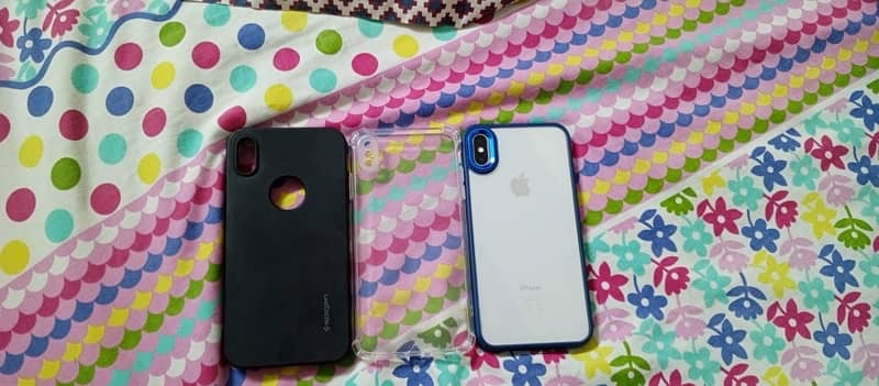 iPhone Xsmax dual sim approved with 3 covers 0