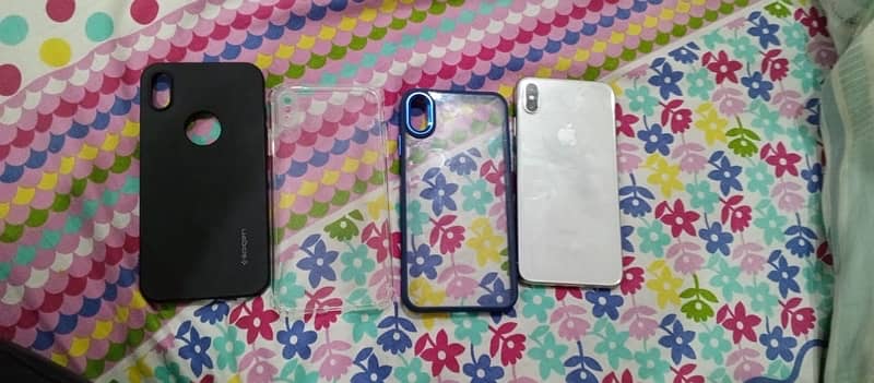 iPhone Xsmax dual sim approved with 3 covers 11