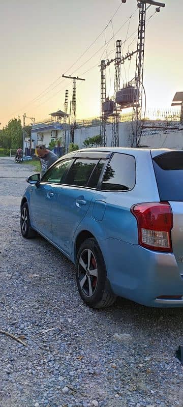 Toyota Corolla Fielder 2014 1