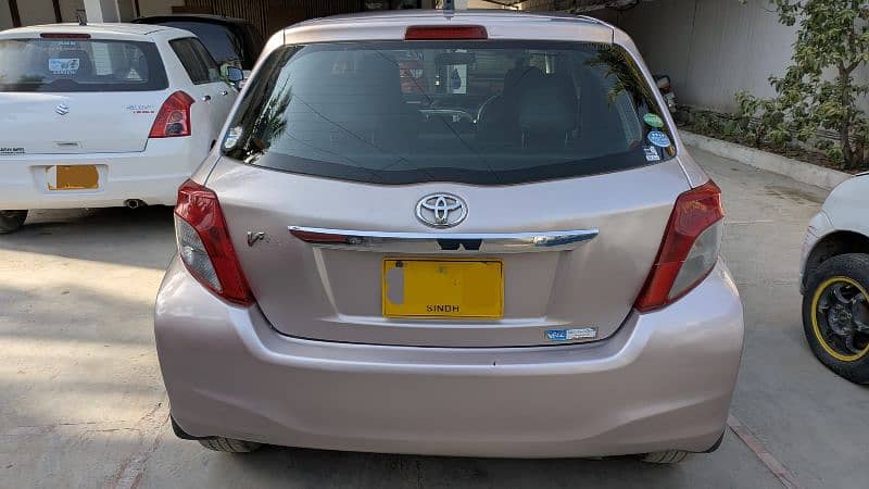 Toyota Vitz 2012.100% orignal 1