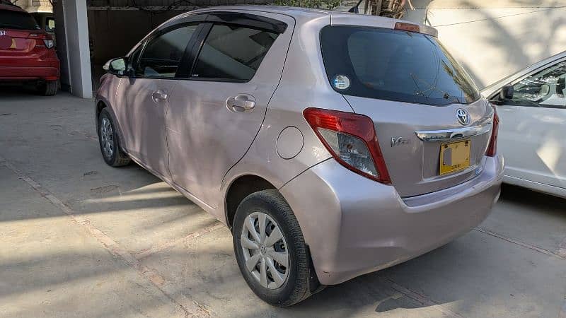 Toyota Vitz 2012.100% orignal 2