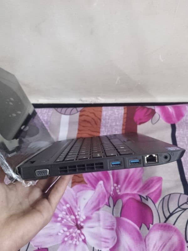 Lenovo ThinkPad Model X131e 3