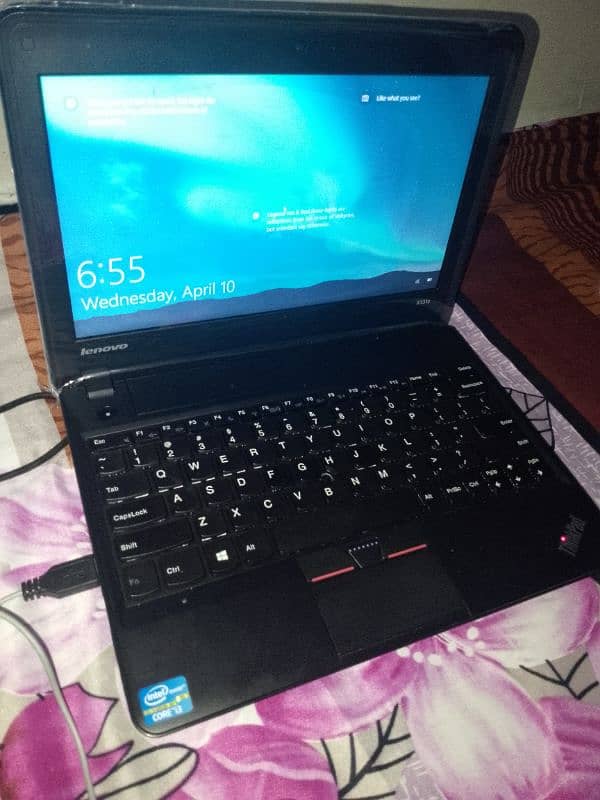 Lenovo ThinkPad Model X131e 8