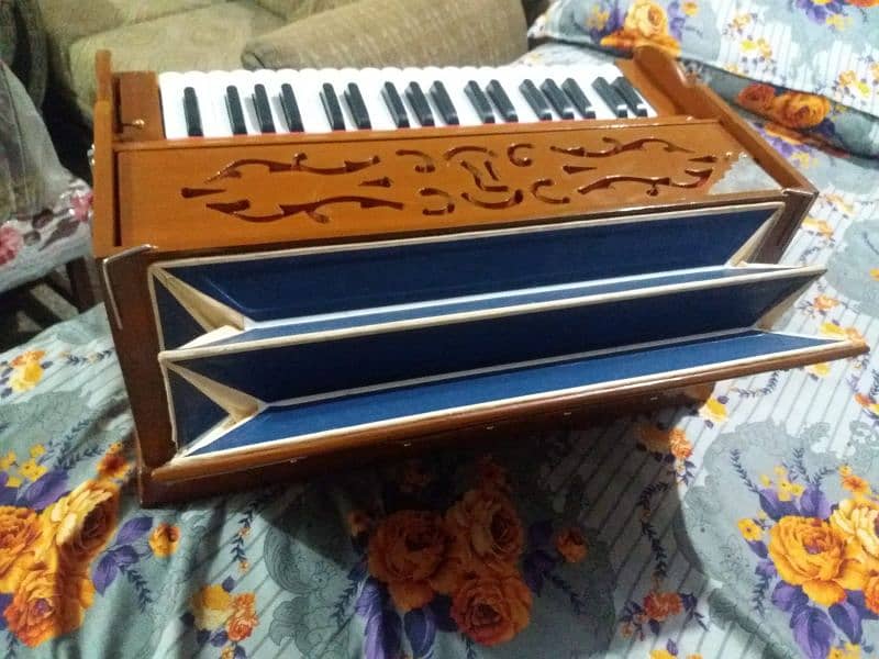 Original German Jubilate Harmonium 9