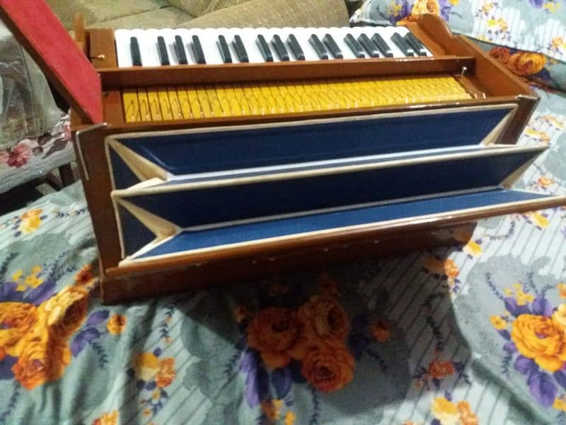 Original German Jubilate Harmonium 13