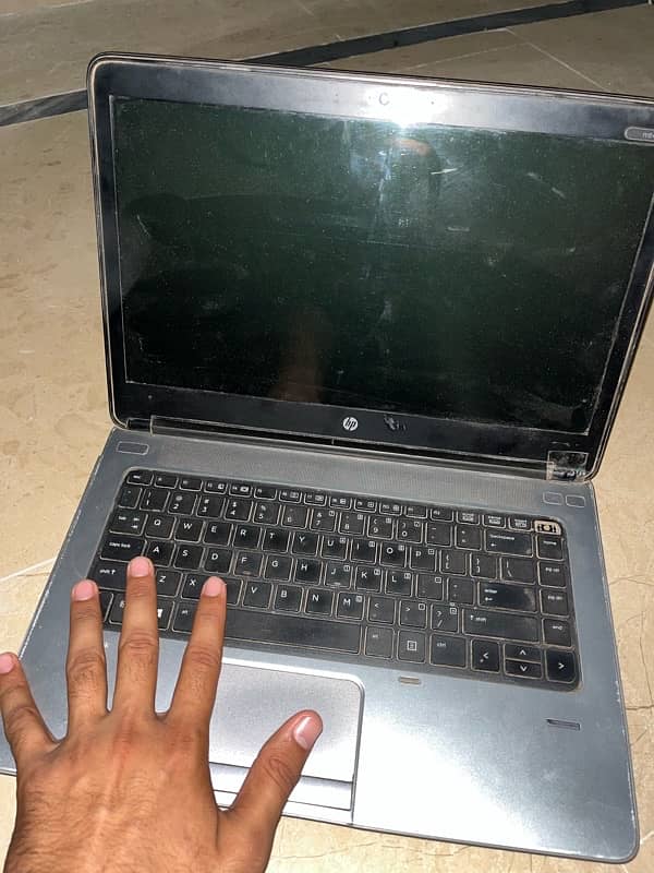 hp laptop i5 4th gen 0