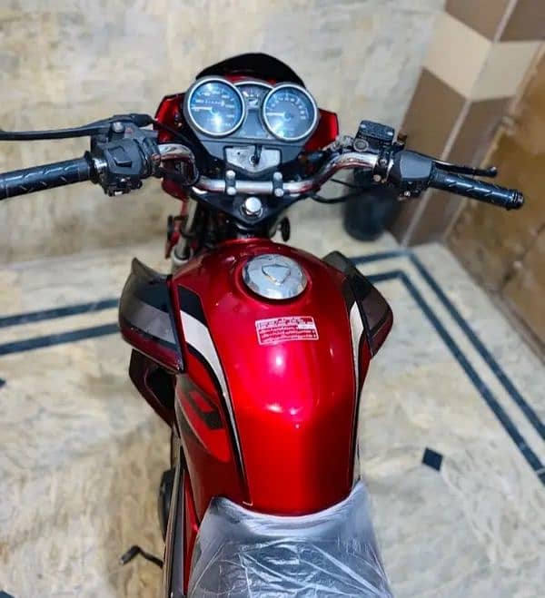 Honda CB150F 2019, 0,3,3,4,3,8,5,3,7,1,9 1