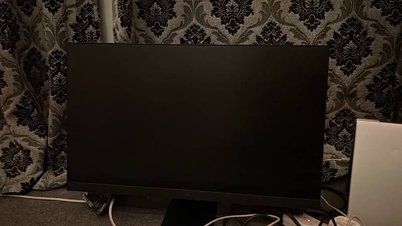 Hp borderless Elite monitor 1