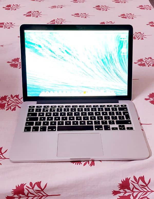 MacBook Pro core i5 2.4 13inch Retina. 0