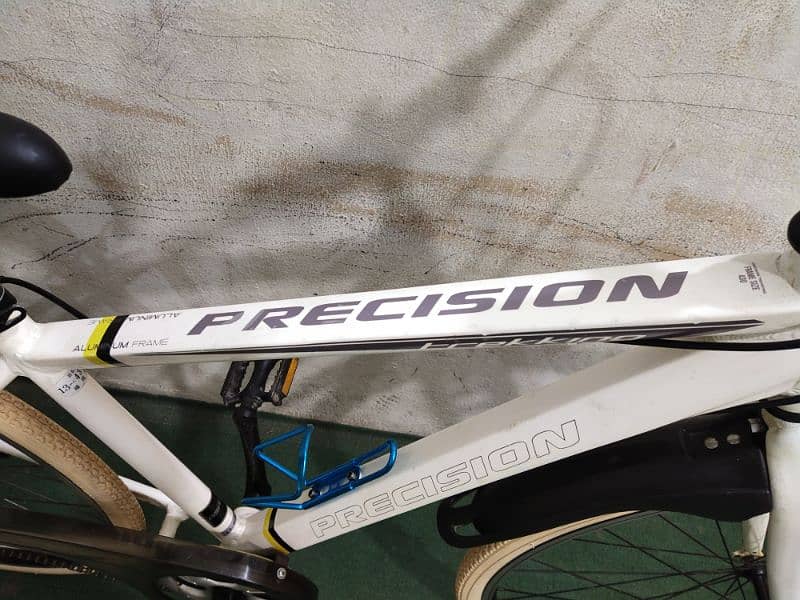 PRECISION HYBRID Bicycle 5